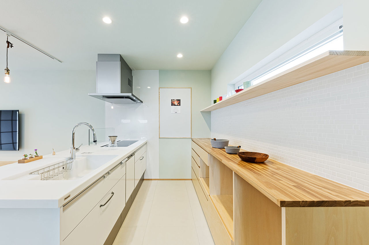 エムズアソシエイツ 【50坪台/ビルトインガレージ×高気密高断熱×自然素材】中庭をロの字で囲んだガレージ付き二世帯住宅の建築実例画像7