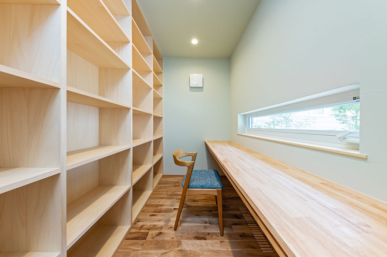 エムズアソシエイツ 【50坪台/ビルトインガレージ×高気密高断熱×自然素材】中庭をロの字で囲んだガレージ付き二世帯住宅の建築実例画像10