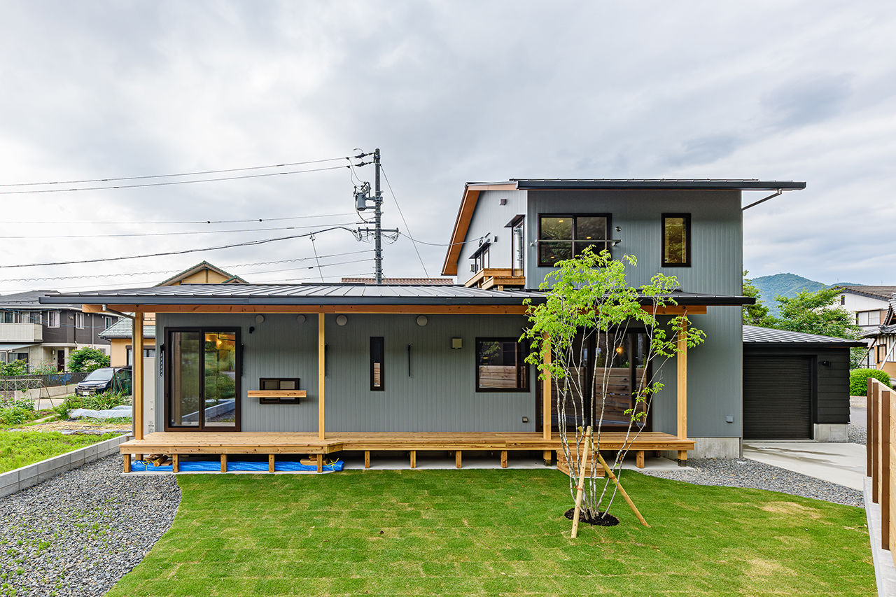 SUUMO】 【40坪台/ビルトインガレージ/高気密高断熱/自然素材】2階は