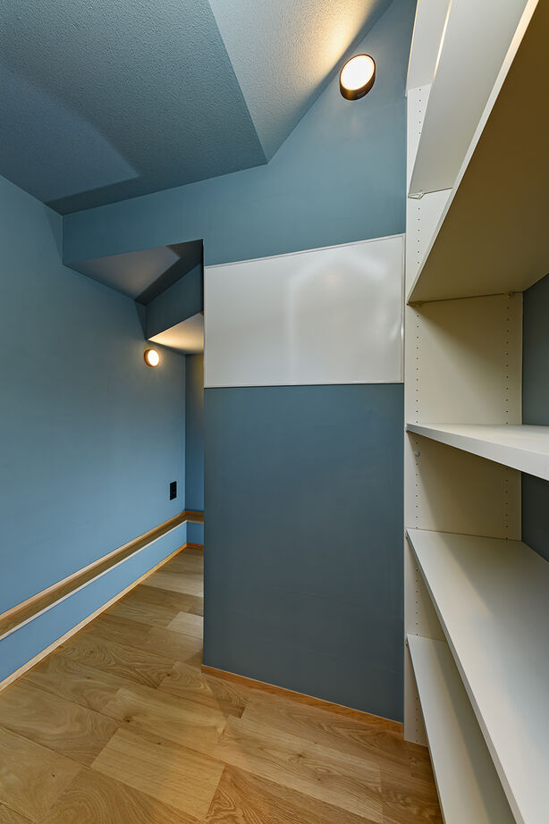 エムズアソシエイツ 【岐阜市/高気密高断熱/自然素材】小上がりの和室や階段下ヌック、小屋裏ロフトなど、空間を賢く利用した家の建築実例画像6