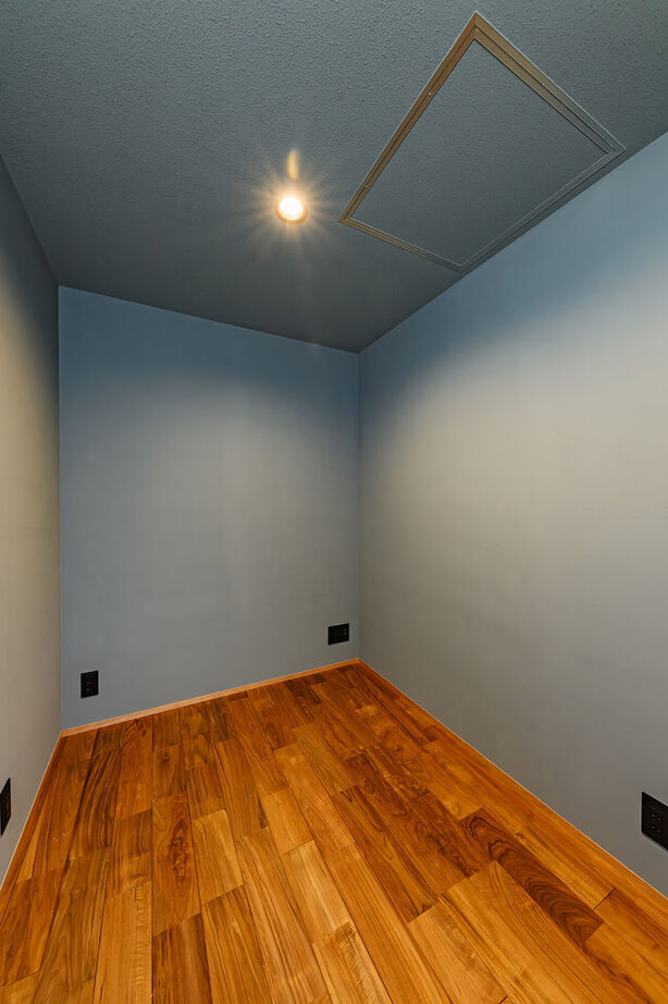 エムズアソシエイツ 【岐阜市/高気密高断熱/自然素材】小上がりの和室や階段下ヌック、小屋裏ロフトなど、空間を賢く利用した家の建築実例画像9