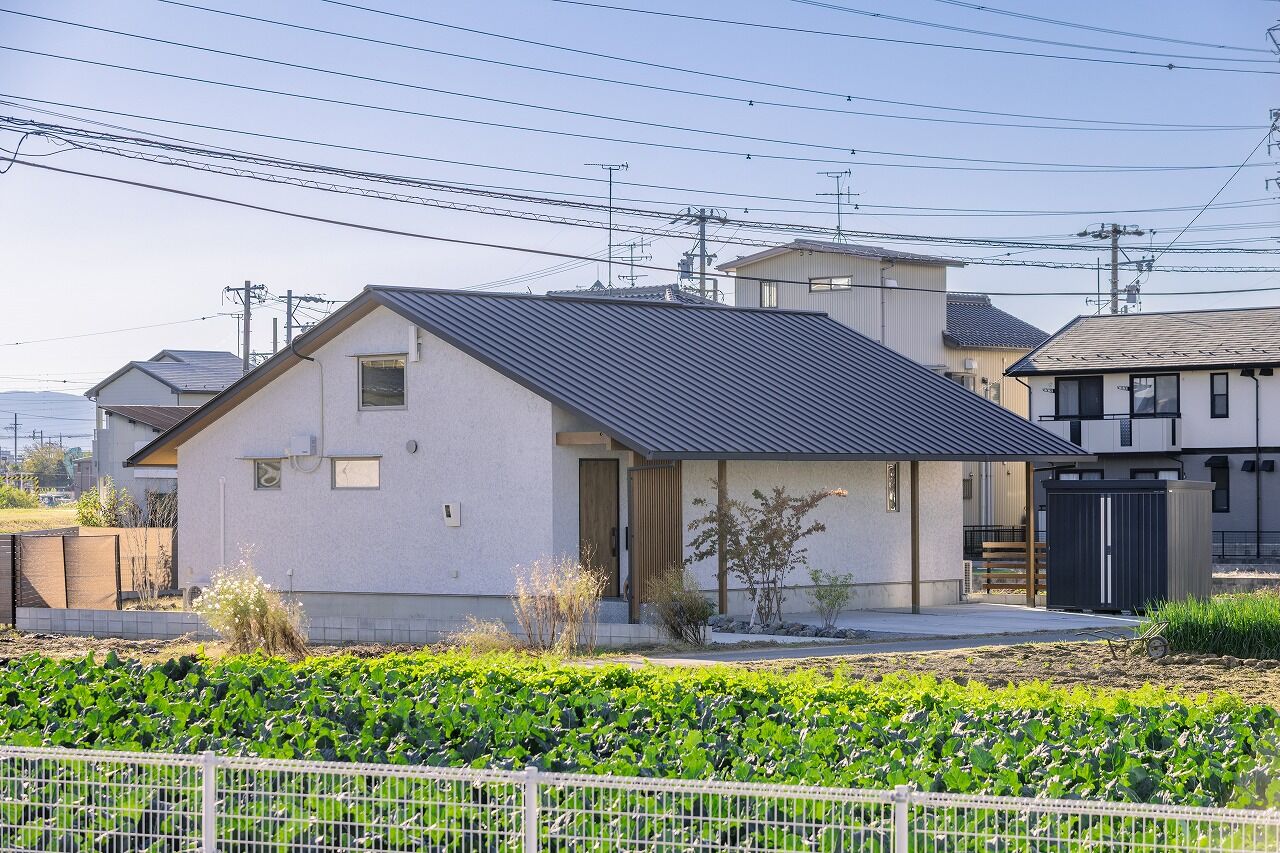 【SUUMO】 【岐阜市/平屋風/4LDK】居場所がたくさん！大きな屋根の家 - エムズアソシエイツ 本社ショールームの建築実例詳細 | 注文住宅