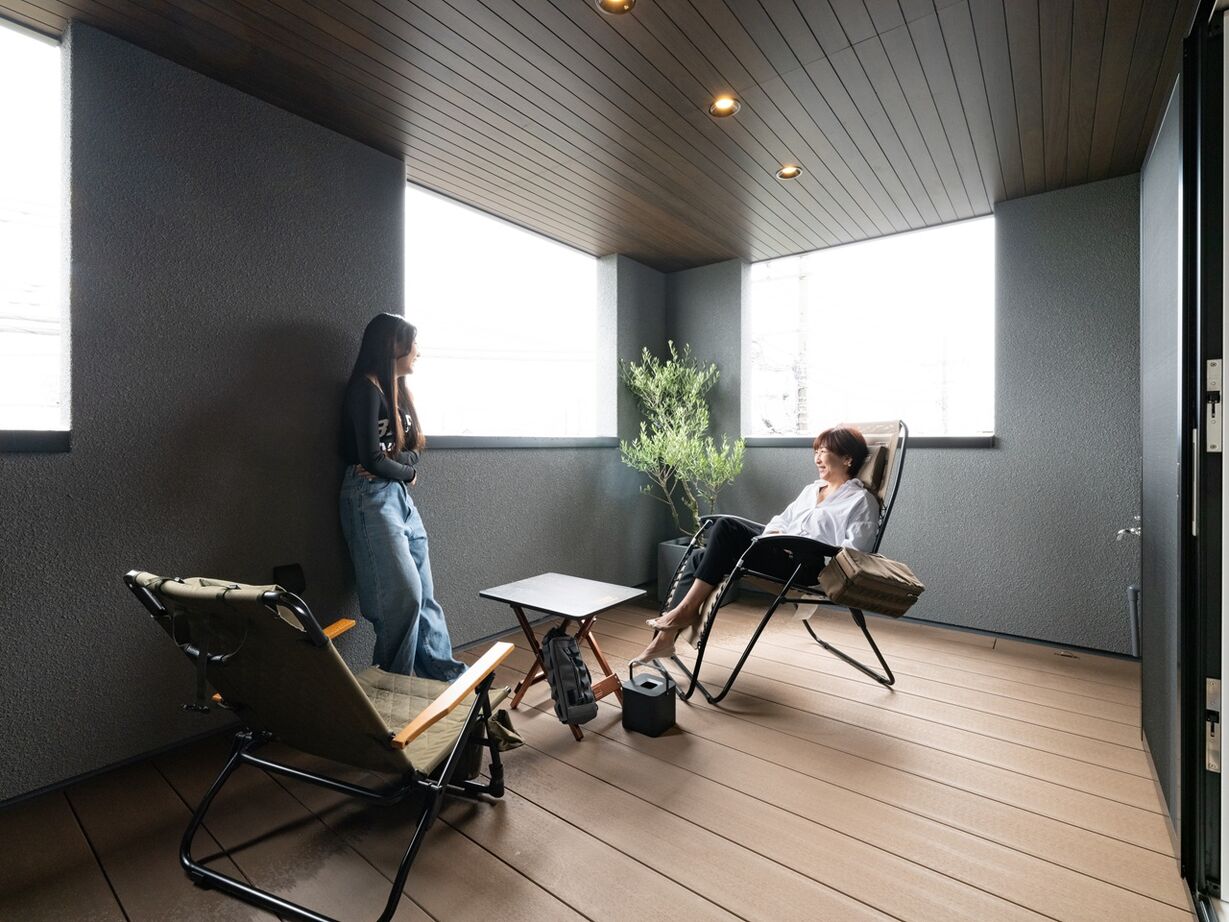 ROOTS 【越谷市/3階建て/間取り図】22.9坪の狭小地とは思えないほど広く開放的！ルーフバルコニー付きの住まいの建築実例画像7