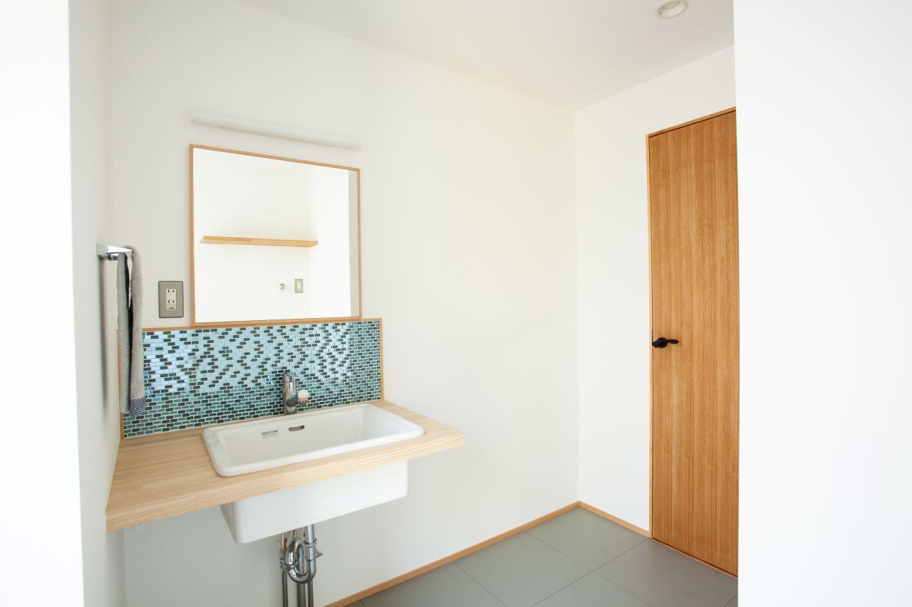 松下工務店 【淡路市｜2000万円台｜建築士の間取り】平屋風の２棟がつながる店舗付き住宅の建築実例画像6