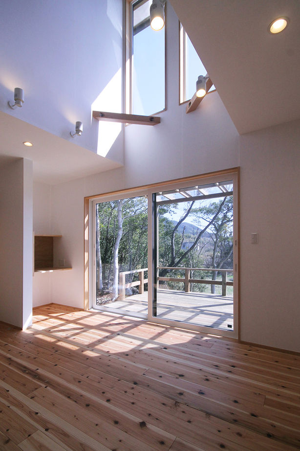 松下工務店 【淡路島×自然素材×2000万円台】『いつか自然に還る家』をテーマに実現した6人家族のための家の建築実例画像