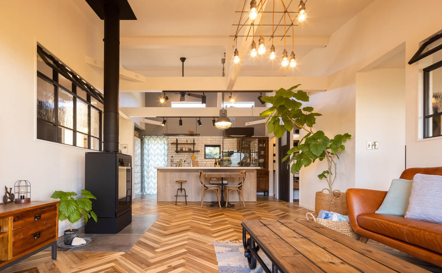 studio＊mag（スタジオマグ） 【1000万円台/27坪/間取り図】持ち物の一つ一つにこだわり私達らしく暮らすヴィンテージスタイルの平屋の建築実例画像4