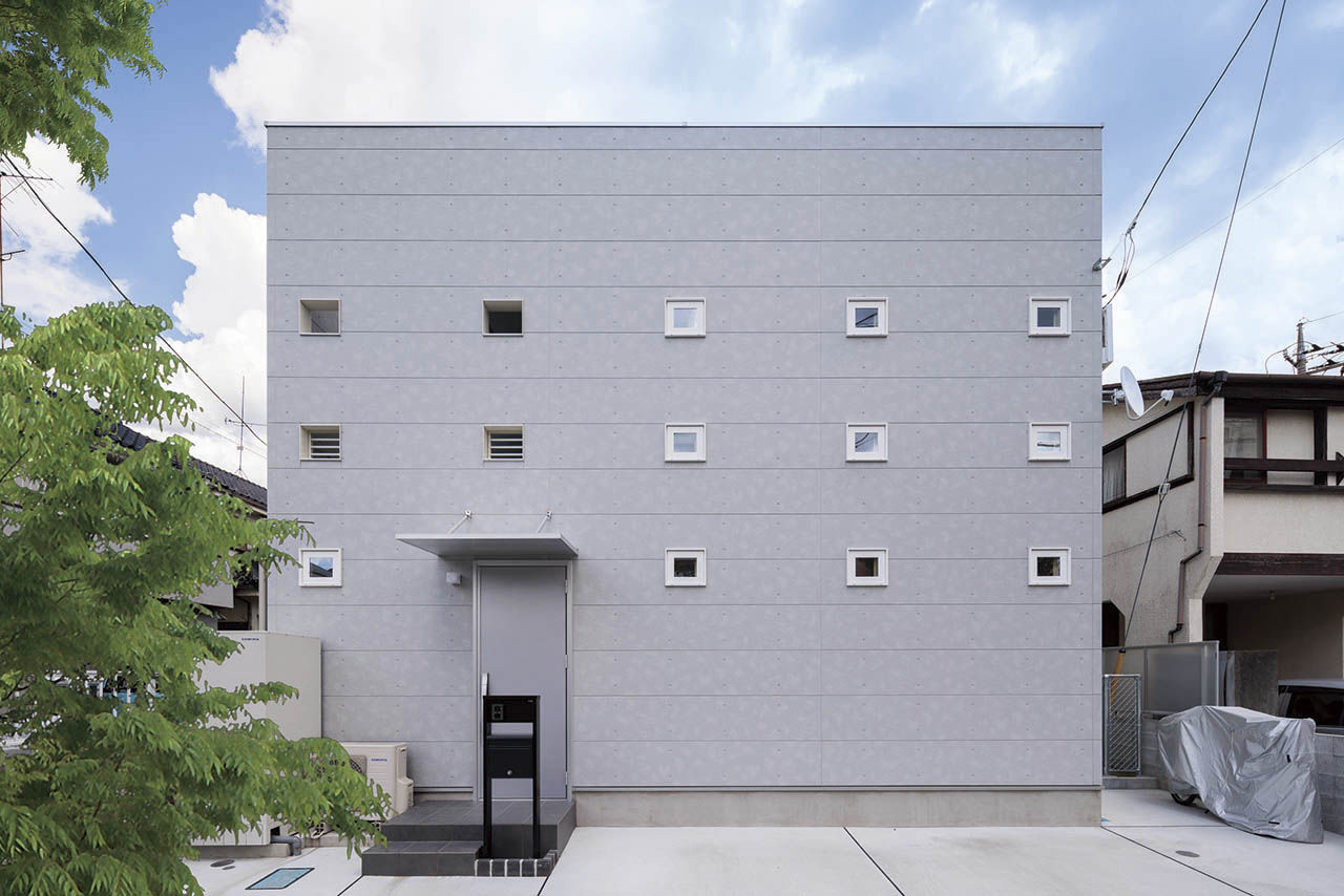 studio＊mag（スタジオマグ） 【1000万円台/33坪/間取り図/中庭】プール遊びもBBQも思い切り満喫！ライトコートの開放感を365日楽しむ家の建築実例画像1