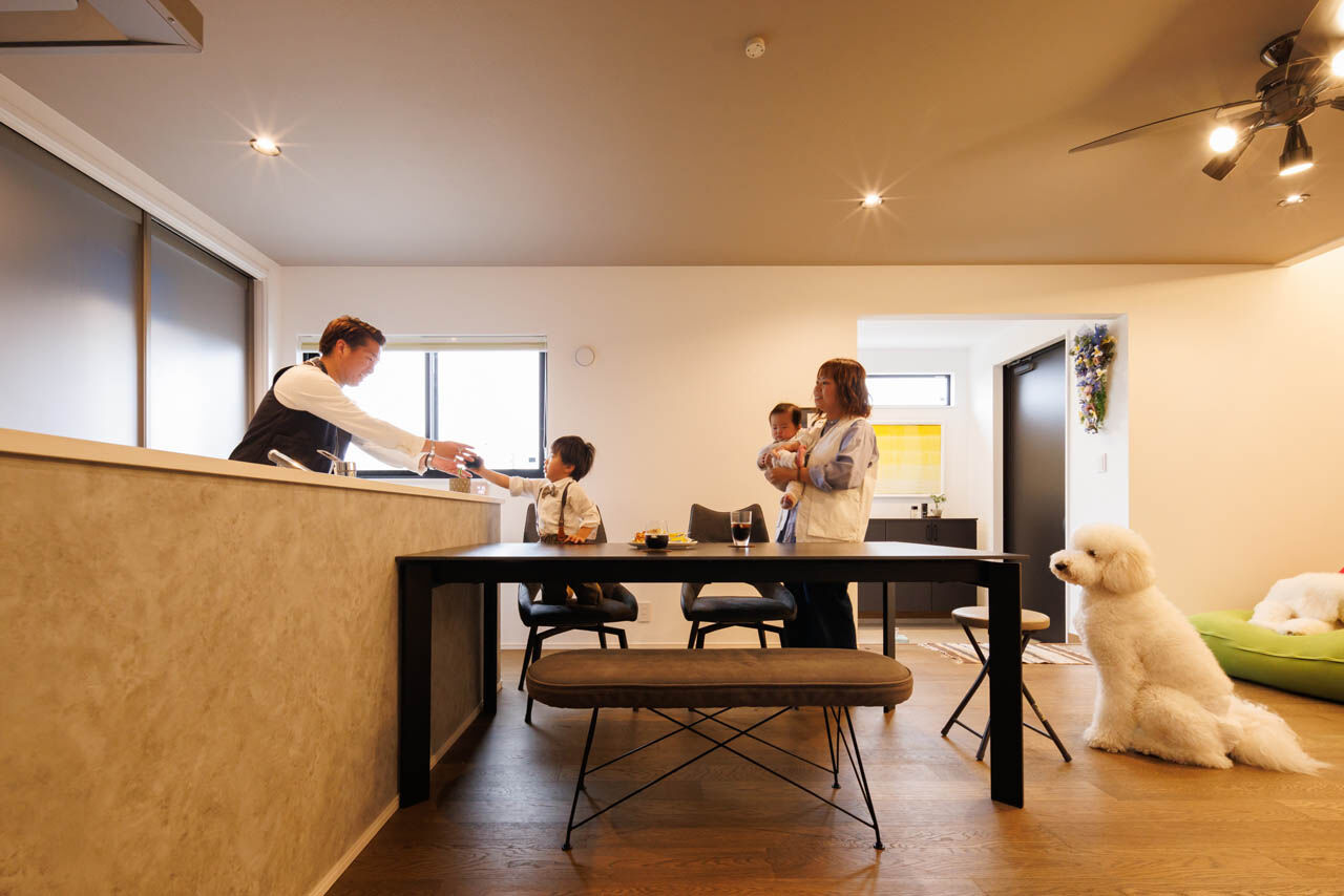 studio＊mag（スタジオマグ） 【1000万円台/31坪/間取り図/吹き抜け】シンプルなのに個性的！自分流のカッコいい家を自由設計＆予算内での建築実例画像6