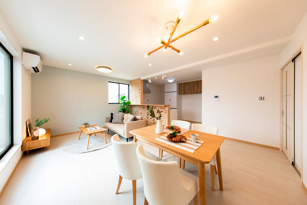 オリエントホーム 海が近い街に似合うカリフォルニアをイメージした爽やかなデザインが魅力の家の建築実例画像2