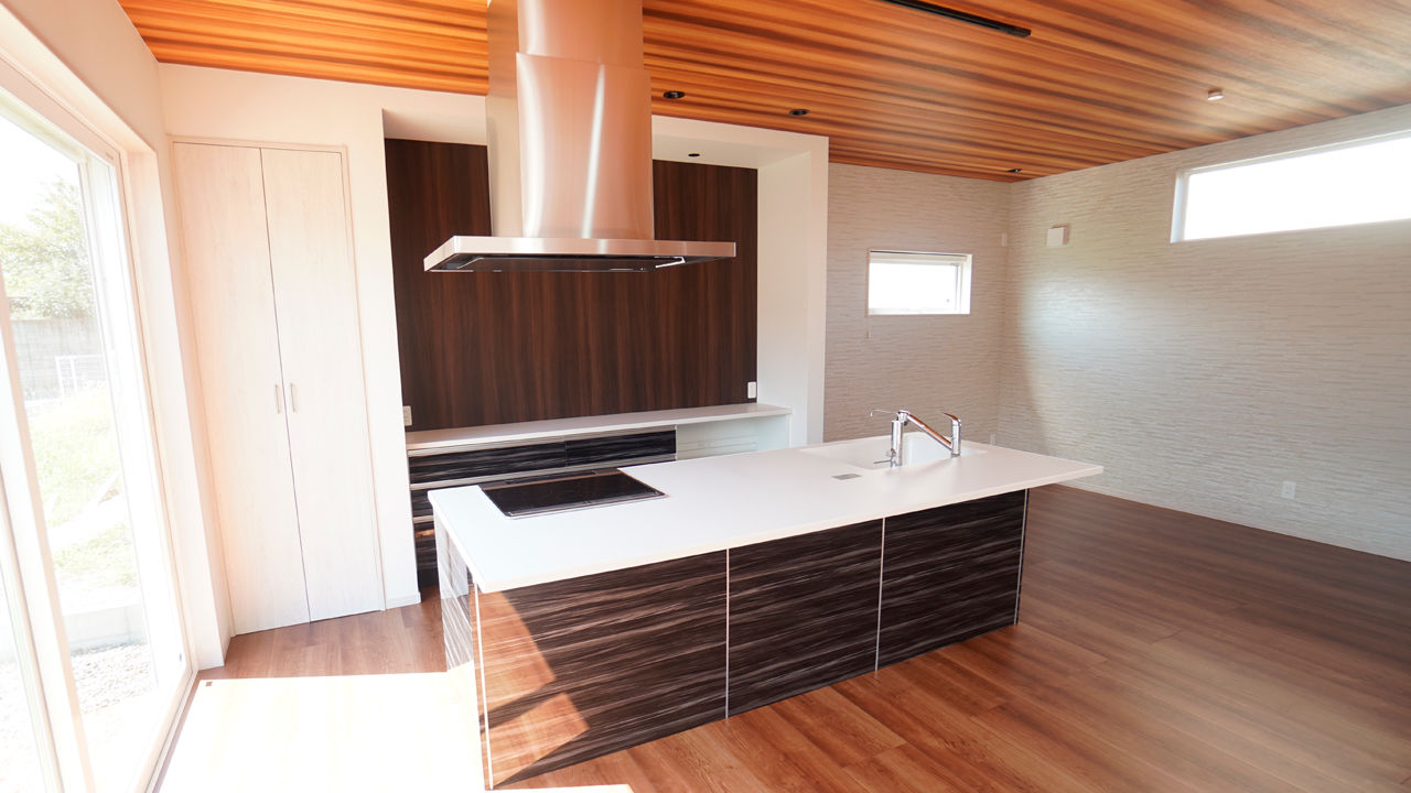 オリエントホーム モダンな外観に木目調のコーディネートが心地よさを生み出す、家族時間が自然と増える家の建築実例画像3