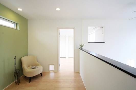 ハスカーサ　ポラスグループ 【42坪/ビルトインガレージ/収納/採光】仕事場と居住空間を完全分離。ライフスタイルに合わせた3階建て住宅の建築実例画像8