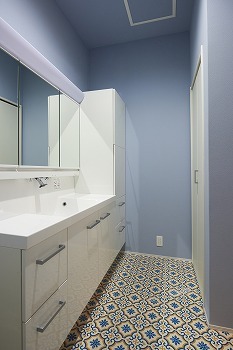 ハスカーサ　ポラスグループ 【20坪台/平屋】家具を邪魔しないシンプルさとコンセプトがある外観。中庭と一体化する明るいLDKの家の建築実例画像9