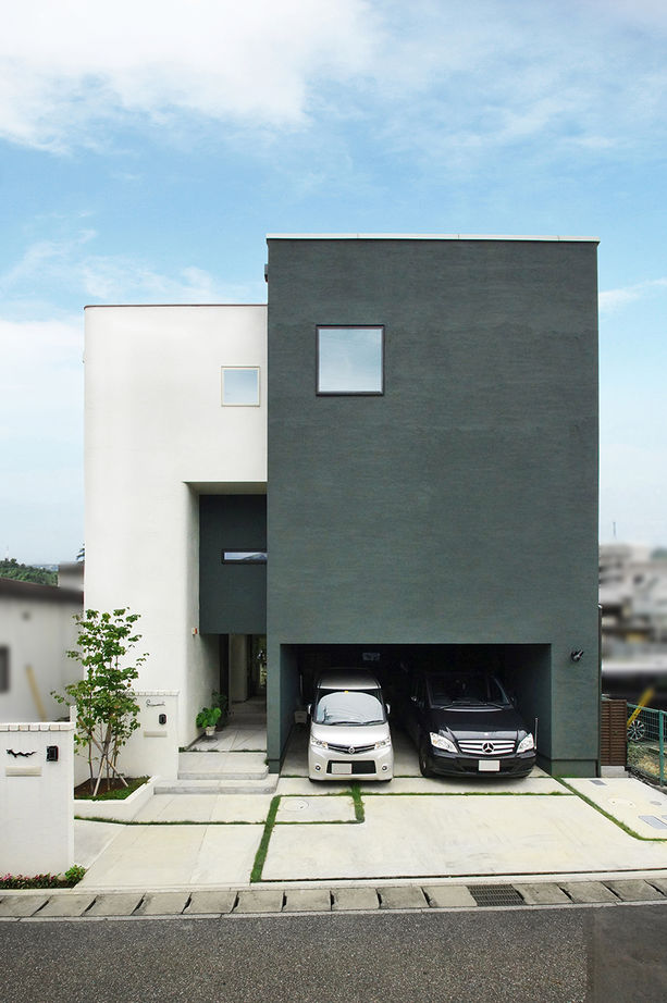 ハスカーサ　ポラスグループ 【50坪台/完全分離型二世帯/3階建て/中庭】スタイリッシュな外観とワクワクできる大胆アイデア満載な家の建築実例画像3