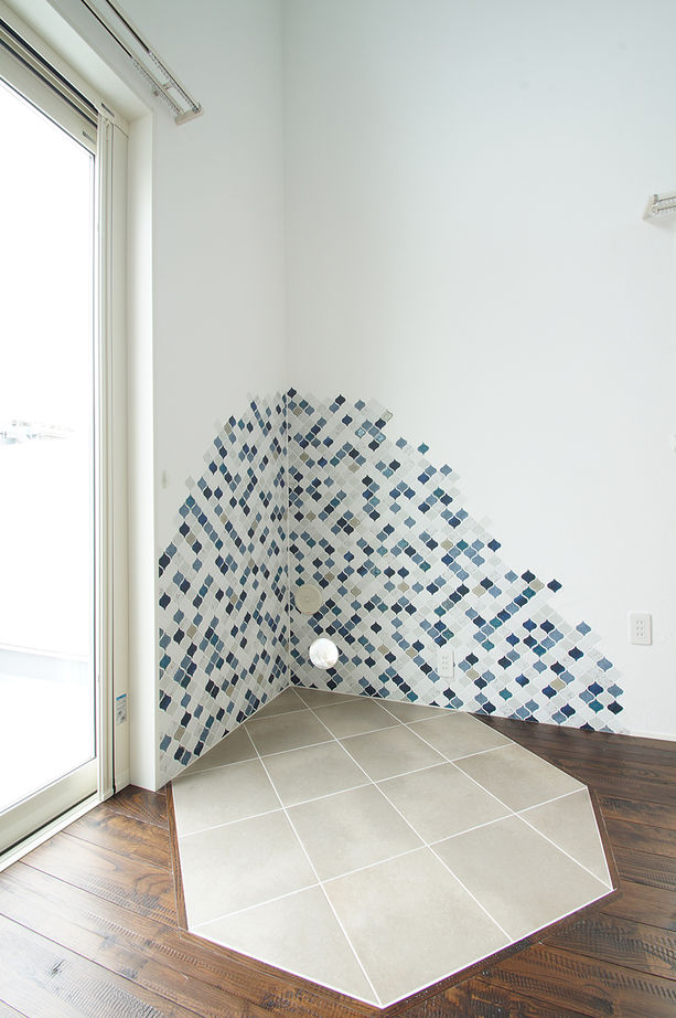 ハスカーサ　ポラスグループ 【50坪台/完全分離型二世帯/3階建て/中庭】スタイリッシュな外観とワクワクできる大胆アイデア満載な家の建築実例画像7