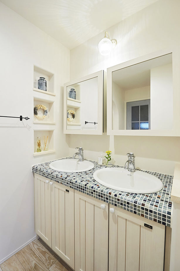 ハスカーサ　ポラスグループ 【4000万円台/二世帯住宅/完全分離型/間取り図あり】エーゲ海の街並みを彷彿とさせる美しい白い3階建ての家の建築実例画像8