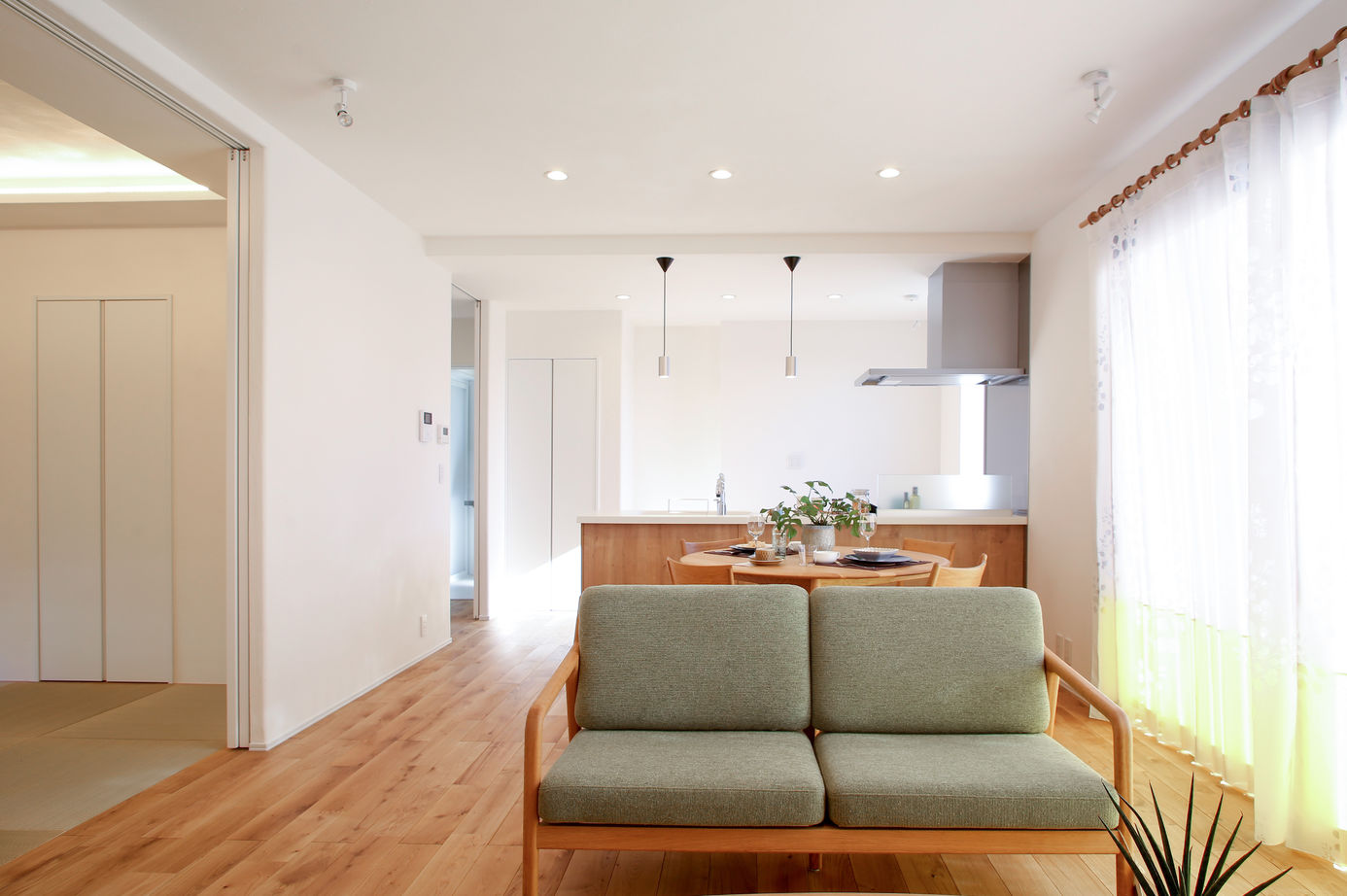 花みずき工房 【静岡｜G2グレード｜間取図あり】高断熱×太陽光発電、天然素材を多用した優しく高性能なデザイン住宅の建築実例画像4