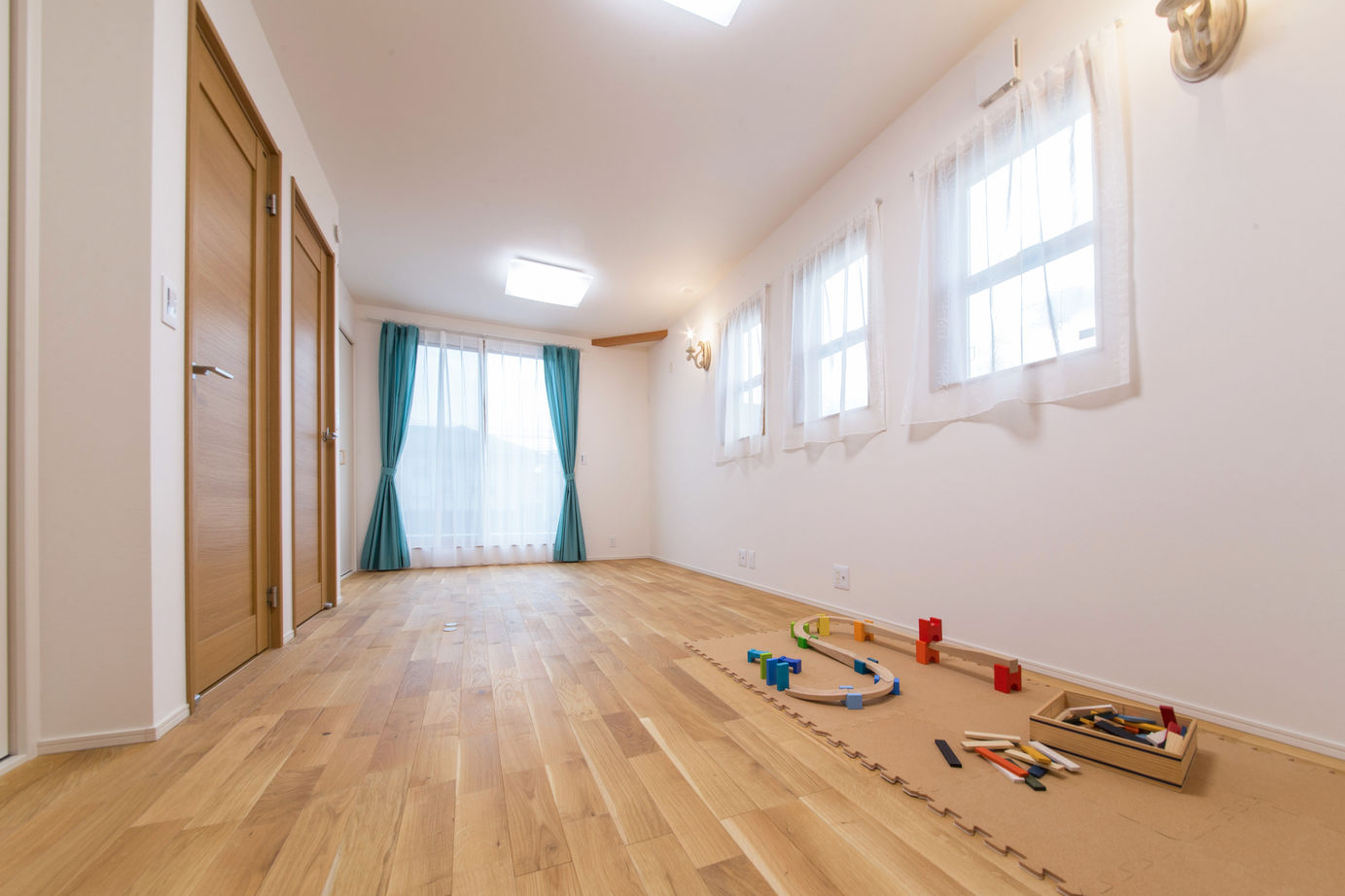 花みずき工房 【静岡｜北欧風｜吹抜け｜2400万円｜間取図あり】光と風がたっぷり注ぐ、"甘すぎない"北欧テイストの住まいの建築実例画像7