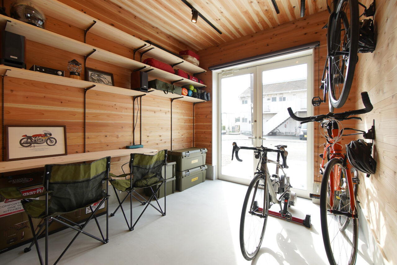 花みずき工房 【静岡｜ガレージハウス｜2000万円台】自慢のロードバイクガレージで趣味満喫！プロヴァンステイストの家の建築実例画像4
