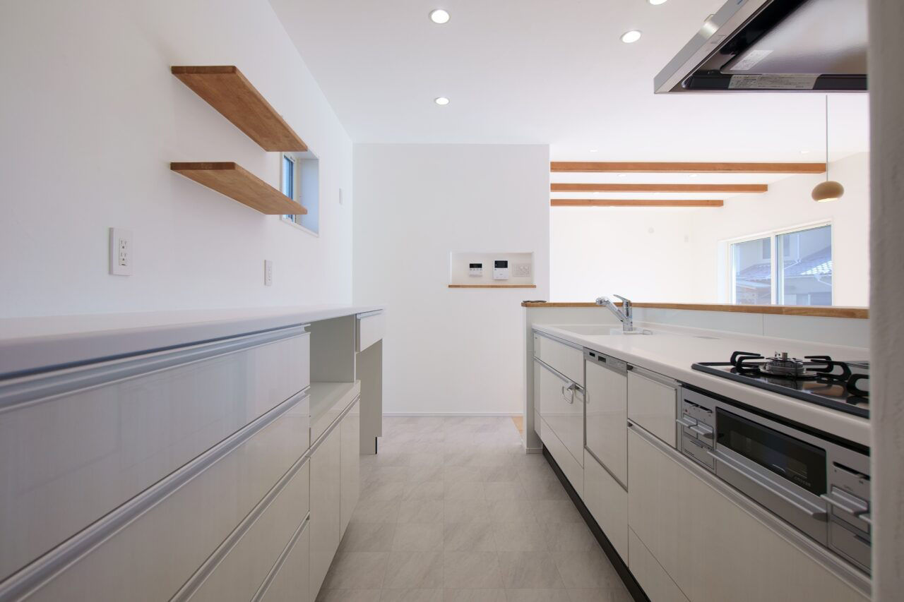 花みずき工房 【静岡｜ガレージハウス｜2000万円台】自慢のロードバイクガレージで趣味満喫！プロヴァンステイストの家の建築実例画像8