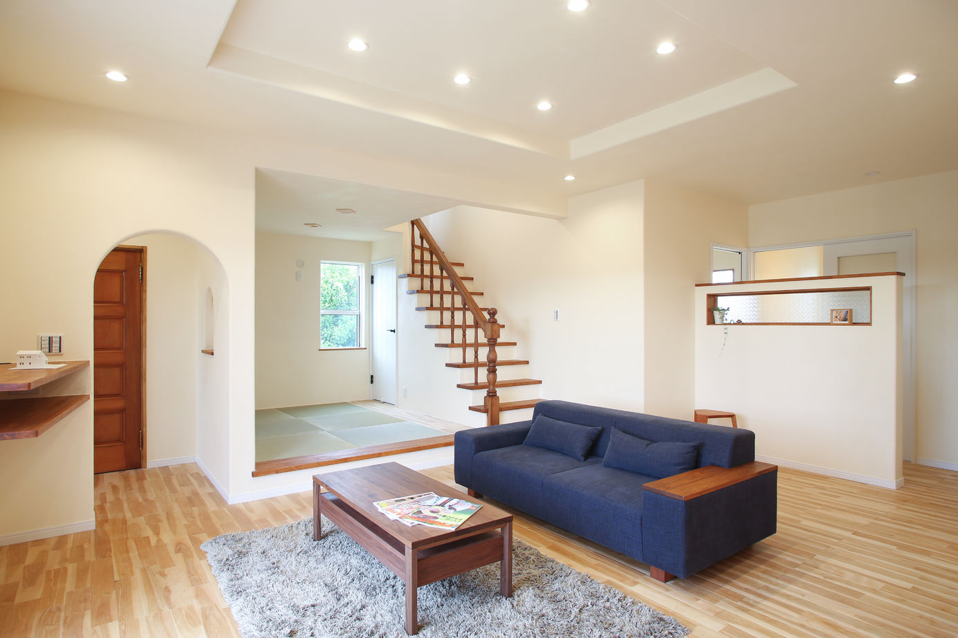 花みずき工房 【静岡｜二世帯｜南欧風｜3000万円台｜間取図あり】自然素材の経年美も楽しみ。三世代全員が快適な木の家の建築実例画像3