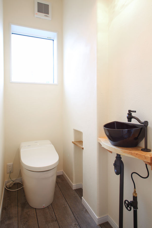 花みずき工房 【静岡｜二世帯｜南欧風｜3000万円台｜間取図あり】自然素材の経年美も楽しみ。三世代全員が快適な木の家の建築実例画像10