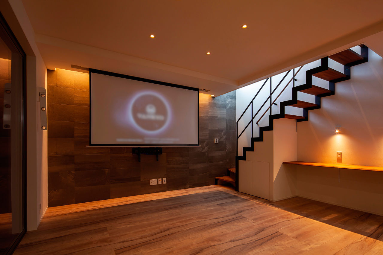 丸山建設（Ｅ‐ＨＯＭＥ一級建築士事務所） 【愛知県/2000万円台/間取図有/ビルトインガレージ】キッチンを中心にしたLDK。家事楽でオシャレな家の建築実例画像5