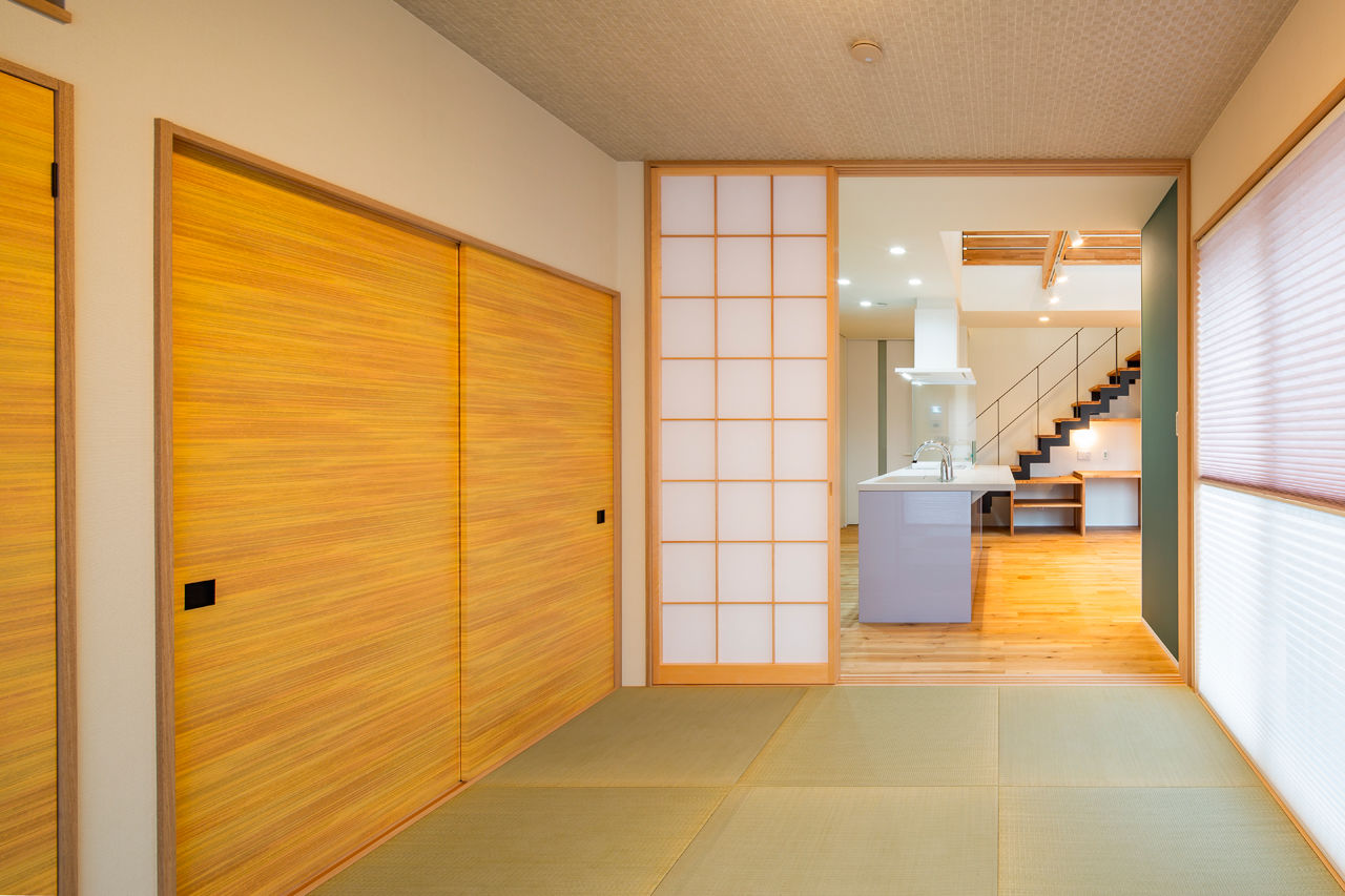 丸山建設（Ｅ‐ＨＯＭＥ一級建築士事務所） 【愛知県/3000万円台/ビルトインガレージ/間取図有】アイランドキッチンの家 夫婦で暮らすおしゃれな家の建築実例画像5