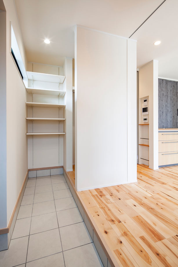 丸山建設（Ｅ‐ＨＯＭＥ一級建築士事務所） 【愛知県/2000万円台/スキップフロア/間取図】吹抜け&スキップフロアにワクワク！居心地のいいオシャレな家の建築実例画像9