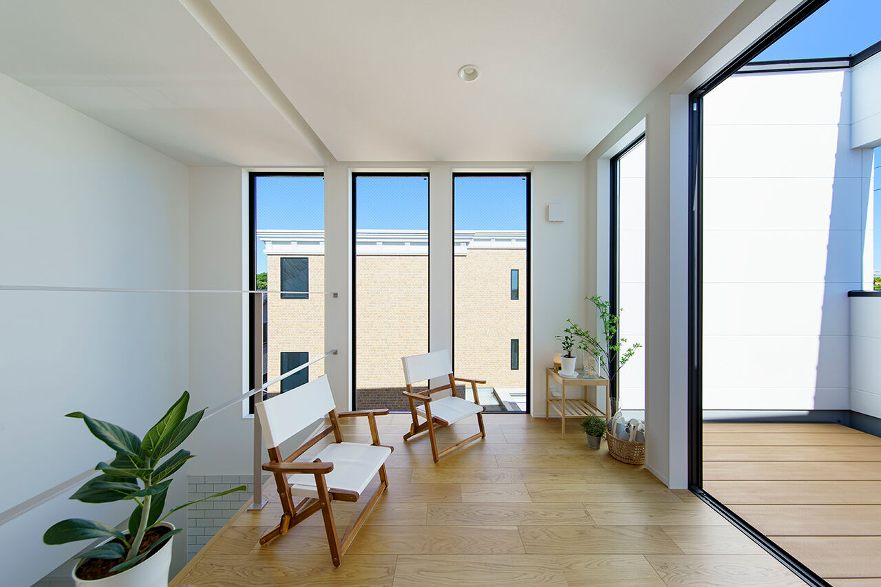 丸山建設（Ｅ‐ＨＯＭＥ一級建築士事務所） 【間口約4ｍ／狭小地／吹抜】一級建築士と創る「自分らしい家」。光降り注ぐLDK、狭小地の都市型住宅の建築実例画像5