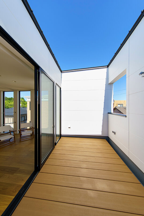 丸山建設（Ｅ‐ＨＯＭＥ一級建築士事務所） 【間口約4ｍ／狭小地／吹抜】一級建築士と創る「自分らしい家」。光降り注ぐLDK、狭小地の都市型住宅の建築実例画像6