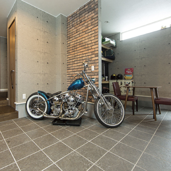 匠建(たっけん）コーポレーション センスと個性で我が家らしさを主張　圧巻は遊びくつろぐ玄関の土間空間の建築実例画像1