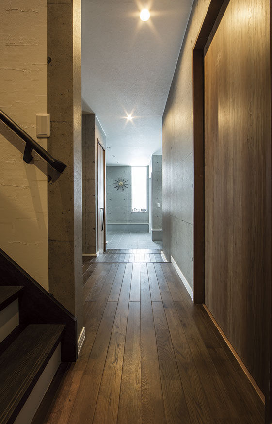 匠建(たっけん）コーポレーション センスと個性で我が家らしさを主張　圧巻は遊びくつろぐ玄関の土間空間の建築実例画像4