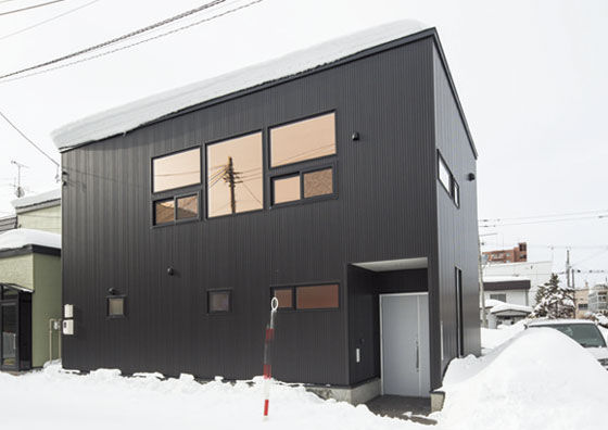 匠建(たっけん）コーポレーション センスと個性で我が家らしさを主張　圧巻は遊びくつろぐ玄関の土間空間の建築実例画像8