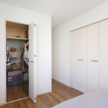 匠建(たっけん）コーポレーション 【札幌市　29.06坪　夫婦　全室床暖房】吹抜けと、注ぐ陽射しが心地よいナチュラルテイストな家の建築実例画像7