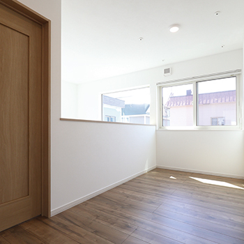 匠建(たっけん）コーポレーション 【札幌市　29.06坪　夫婦　全室床暖房】吹抜けと、注ぐ陽射しが心地よいナチュラルテイストな家の建築実例画像8