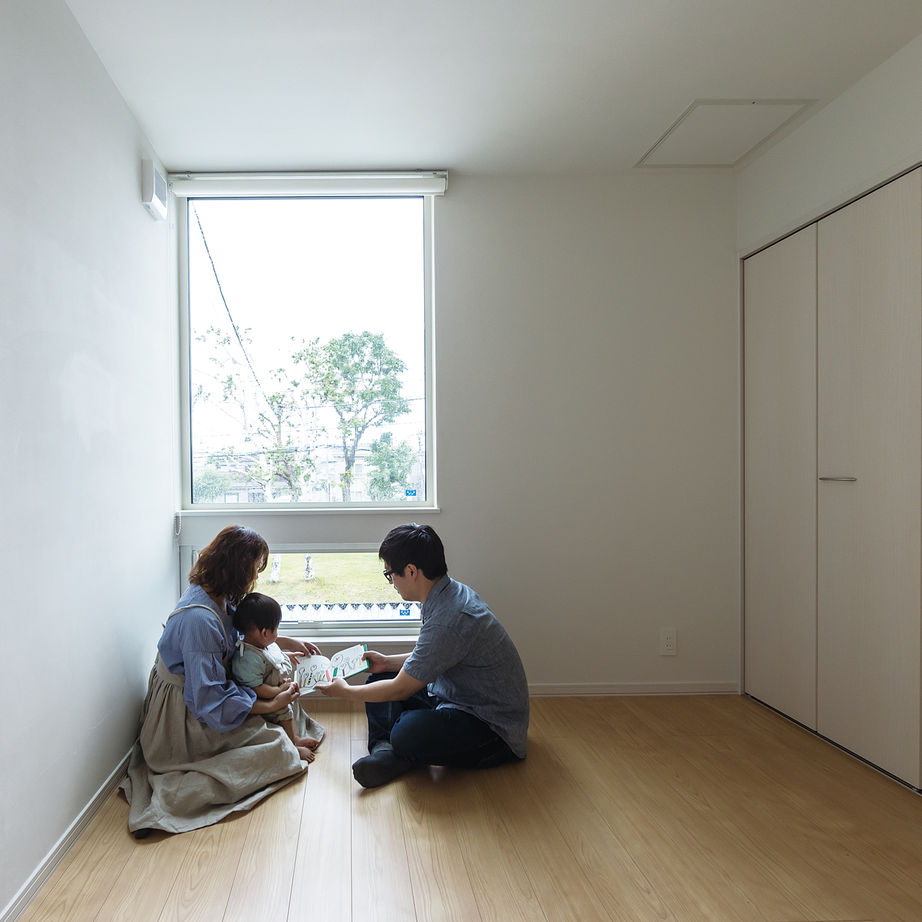 匠建(たっけん）コーポレーション 【36.01坪　３人家族　全室床暖房】床は無垢材、壁は塗壁。自然素材と空間デザインが洗練された住まいの建築実例画像8