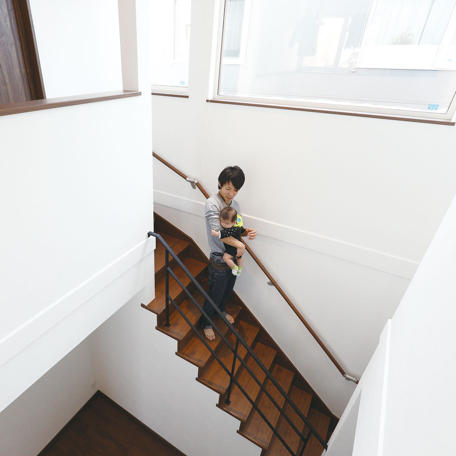 匠建(たっけん）コーポレーション 【札幌市　30.94坪 ３人家族　全室床暖房】20代で建てた家「私達の予算でこんないい家が建てられるとは！」の建築実例画像4