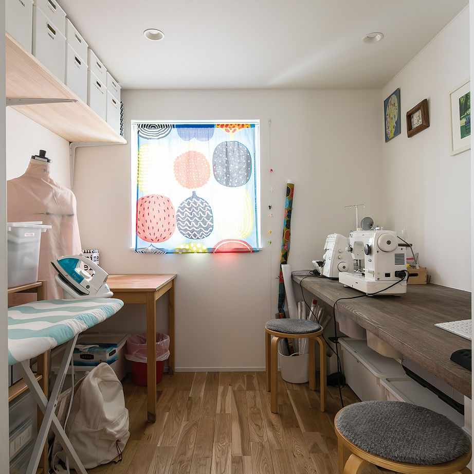 匠建(たっけん）コーポレーション 【札幌市　36.17坪　３人家族　全室床暖房】自然木と造作家具の深い味わい、秀逸なデザインが気品ある家の建築実例画像4