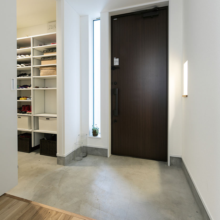 匠建(たっけん）コーポレーション 【札幌市　36.17坪　３人家族　全室床暖房】自然木と造作家具の深い味わい、秀逸なデザインが気品ある家の建築実例画像7