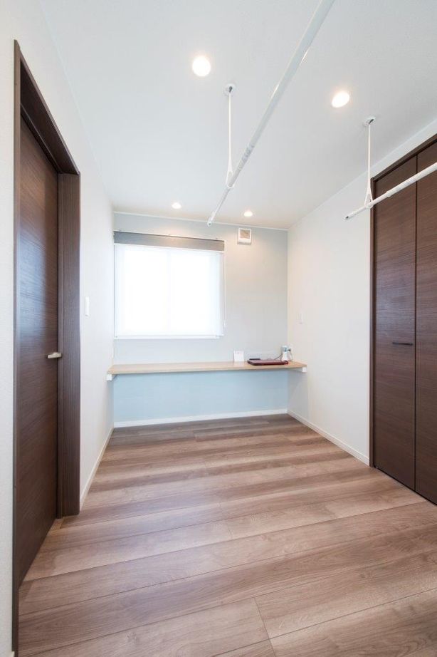 匠建(たっけん）コーポレーション 【札幌市　39坪　4人家族　全室床暖房】2WAYのシューズクロゼットや床暖房のやさしい暖かさが魅了の建築実例画像4