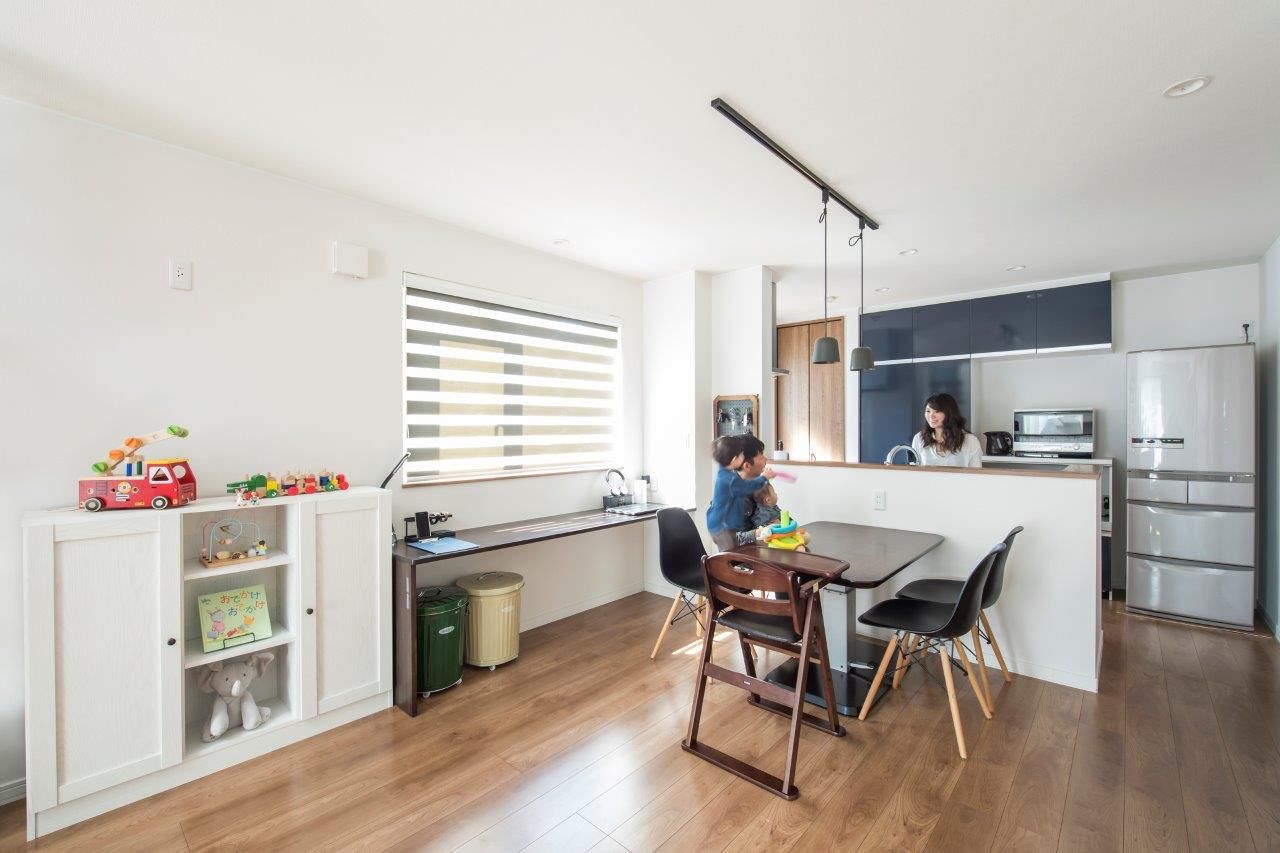 匠建(たっけん）コーポレーション 【札幌市　28坪　4人家族　全室床暖房】決め手は、オール床暖房と提案力。我が家らしい心地よさを演出の建築実例画像2