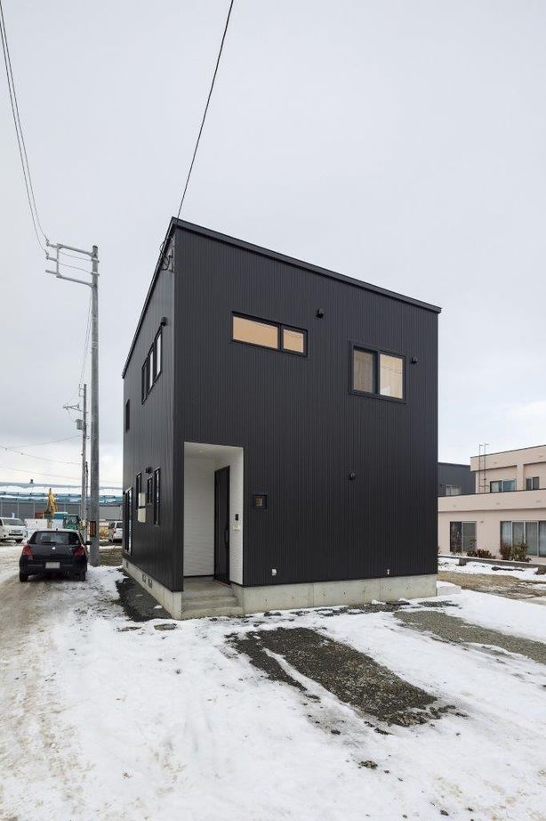 匠建(たっけん）コーポレーション 【札幌市　30坪　３人家族　全室床暖房】心地良い開放感と全室床暖房。収納充実。インテリアもモダン！の建築実例画像7