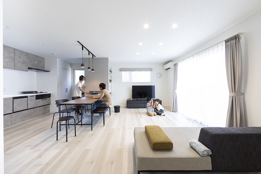 匠建(たっけん）コーポレーション 収納と開放感を両立した、シンプルモダンの家の建築実例画像2