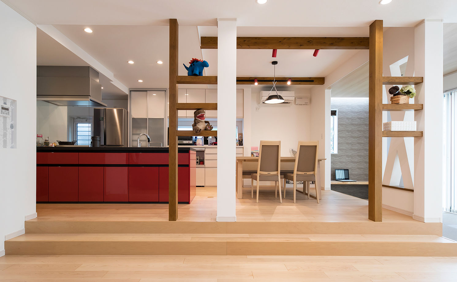 サティスホーム 【間取り図有×2000万円台×土間収納×ダウンリビング】建築のプロが「自宅を建てるならここ！」と同社を選択の建築実例画像3