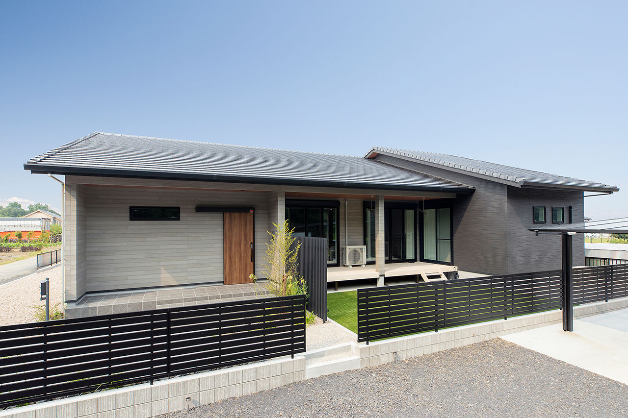 サティスホーム 【鈴鹿市×平屋×ダウンフロアリビング×間取図あり】「同社で建てた親戚も太鼓判。だから迷わず依頼！」の建築実例画像1