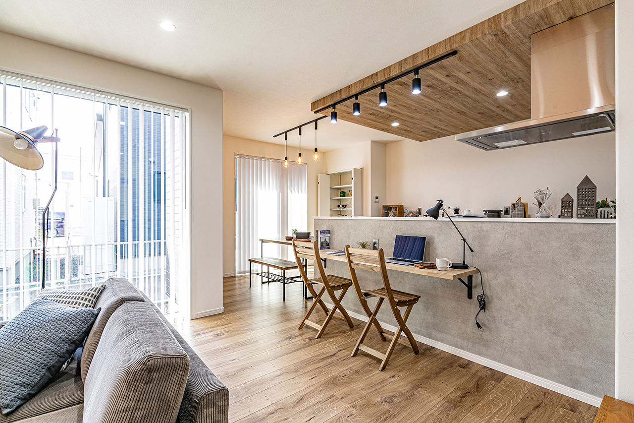 サティスホーム 【鈴鹿市×2100万円】「階段はアイアンフェンスで、ナチュラルな雰囲気も」そんな依頼から始まった家づくりの建築実例画像3