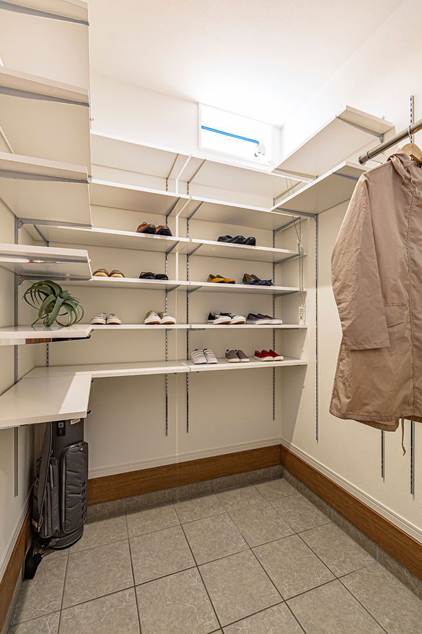 サティスホーム 【鈴鹿市×2100万円】「階段はアイアンフェンスで、ナチュラルな雰囲気も」そんな依頼から始まった家づくりの建築実例画像9