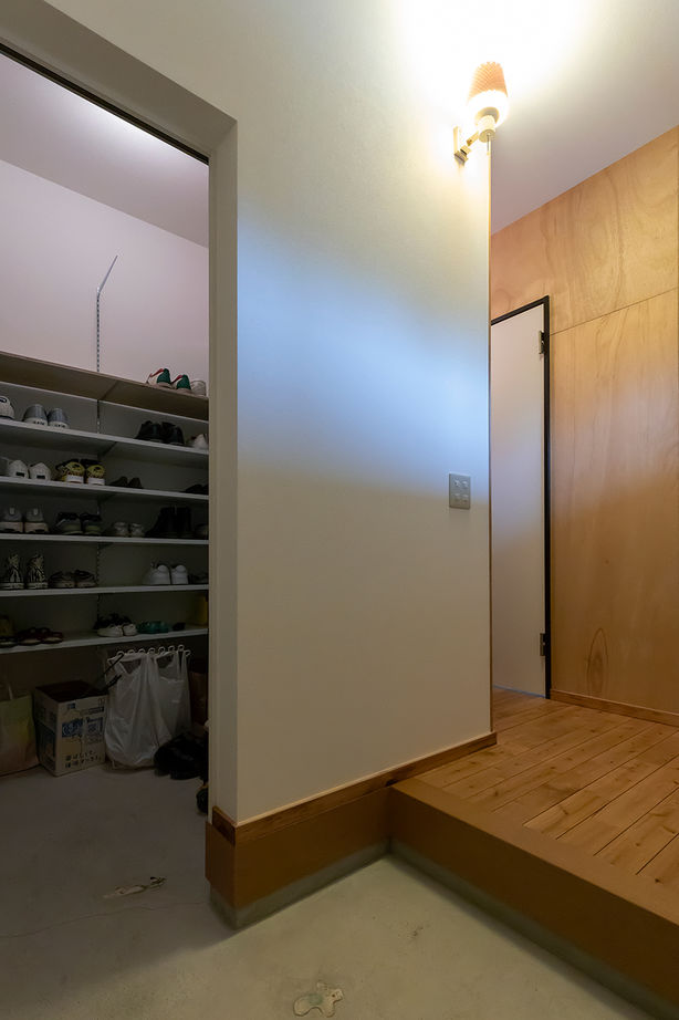 サティスホーム 【間取り図有×2000万円台×平屋×薪ストーブ】暮らすほど愛着が湧いていく、アンティークで素朴なL字型の平屋の建築実例画像10