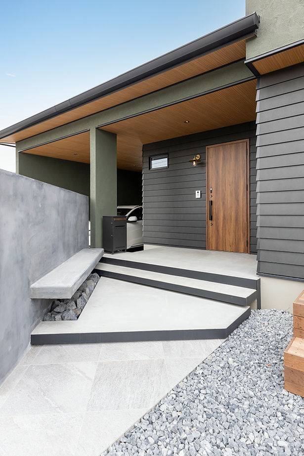 サティスホーム 【間取り図有×2000万円台×インナーガレージ×吹き抜けリビング】デザインも素材も！理想を全て叶えた家の建築実例画像4