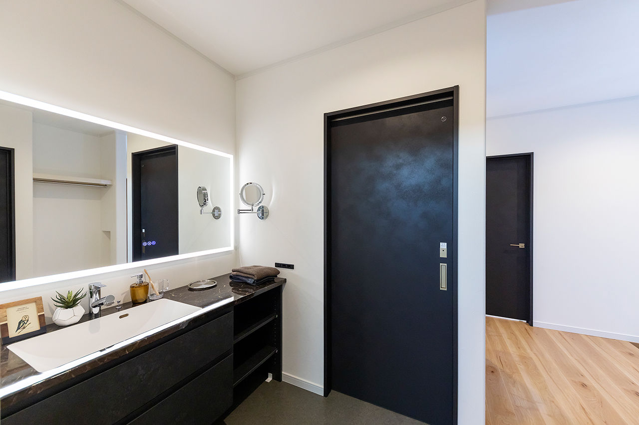 サティスホーム 【間取図有×2000万円台×回遊動線×土間収納】家族が自然に集まる、勾配天井のリビングが開放的な平屋の建築実例画像7